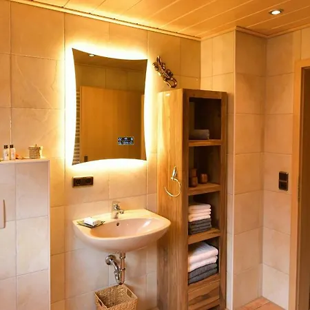 Apartment Eisler *